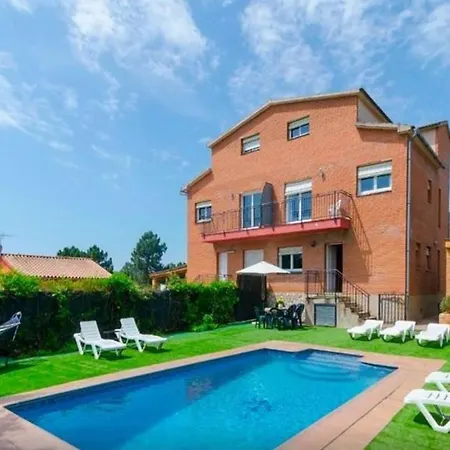 Bravaholidays-601-lloret Park 1 Villa Vidreres