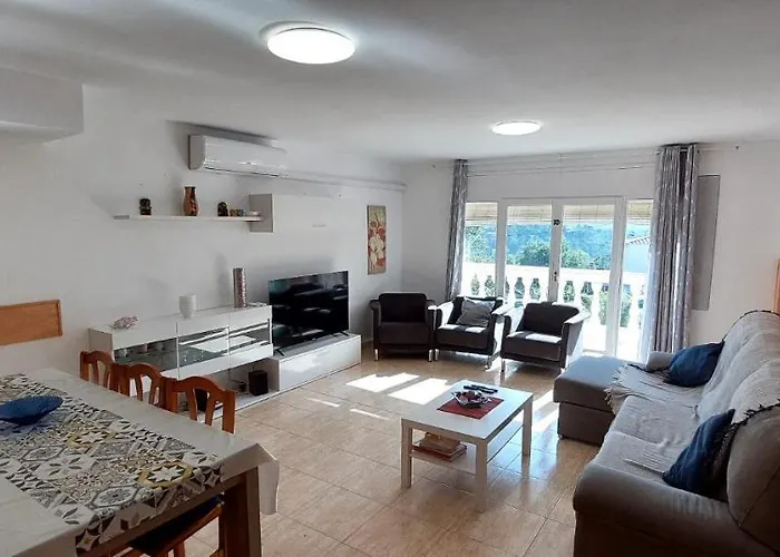 Bravaholidays-601-lloret Park 1 Vila